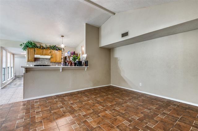 Foto del edificio - 7037 Pineberry Rd