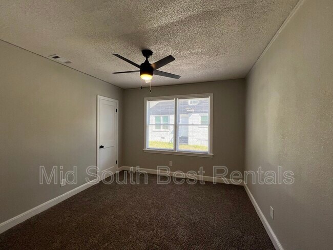 Foto del edificio - 151 N Merton St