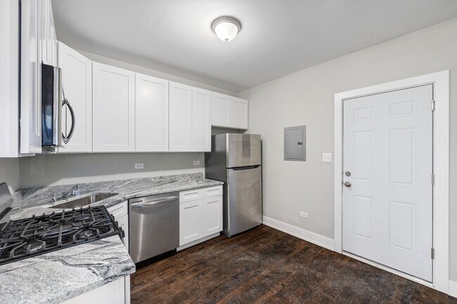 Building Photo - 3043 W 39th Pl