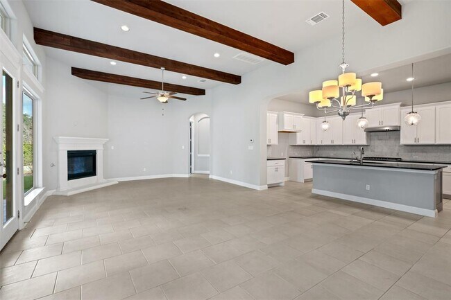 Foto del edificio - 113 Fair Oaks Dr