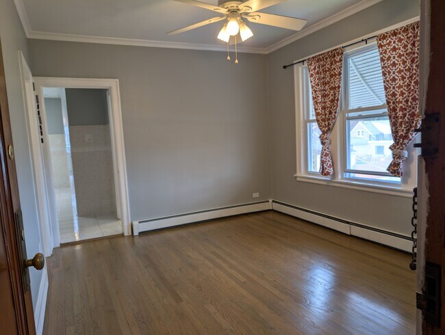 Foto del edificio - 7041 W Addison St