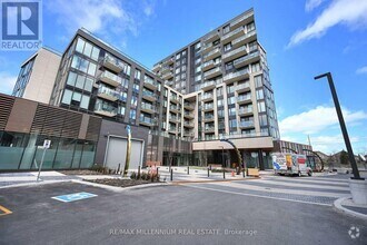 Building Photo - 1415-1415 Dundas St E