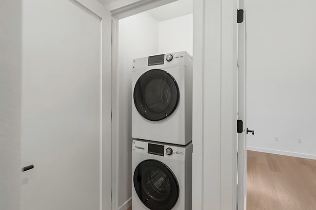 Foto del edificio - 10350 Wallingford Ave N