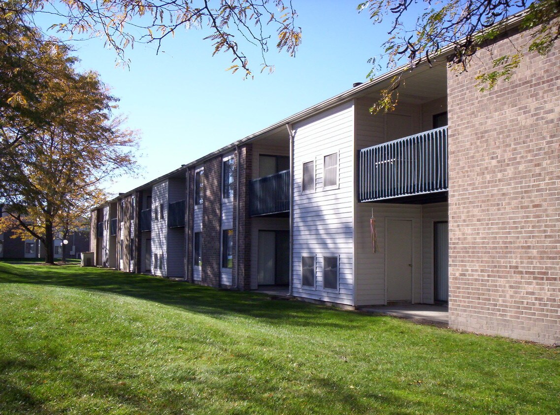 2480 Brunswick Blvd, Saginaw, MI 48603 Apartments in Saginaw, MI