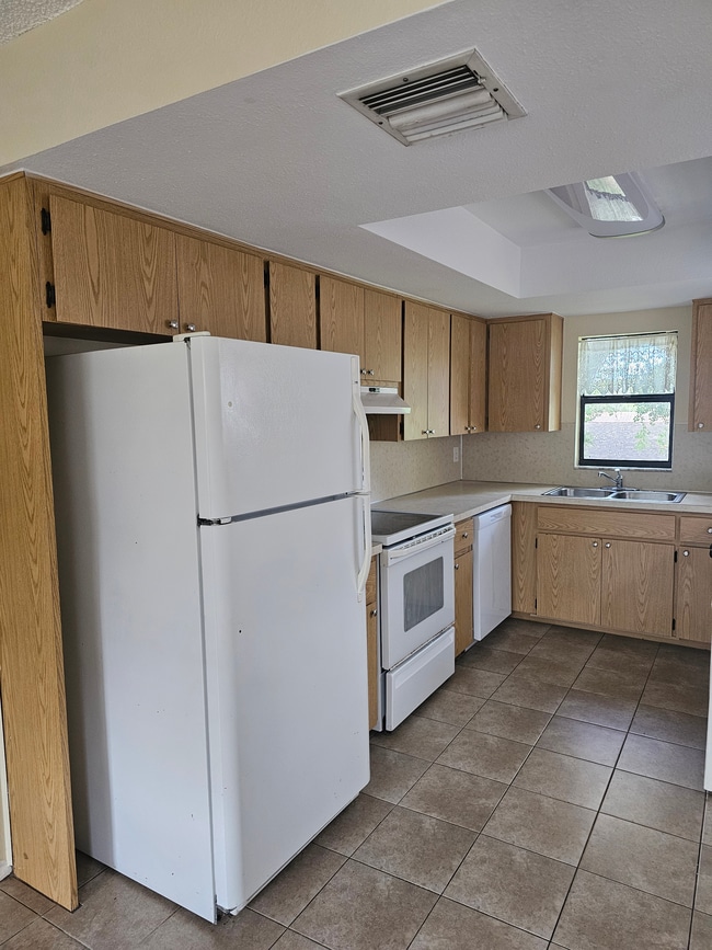 Foto del edificio - 4030 78th Ave N