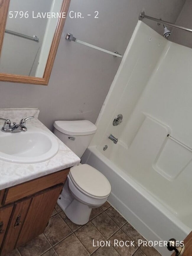 Building Photo - 5796 Laverne Cir N