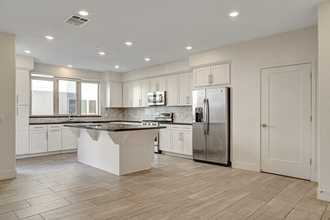 Foto del edificio - 330 Riesling Ave