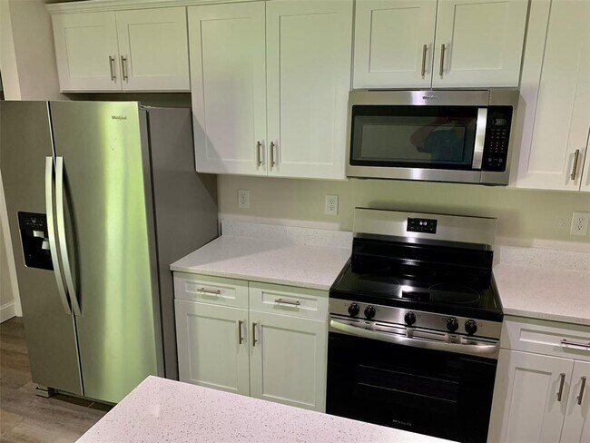 Foto del edificio - 6338 Lenape Ln