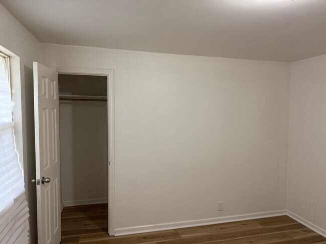 Foto del edificio - 1115 Winfield Ave