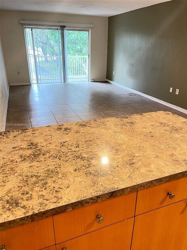 Foto del edificio - 7310 SW 82nd St