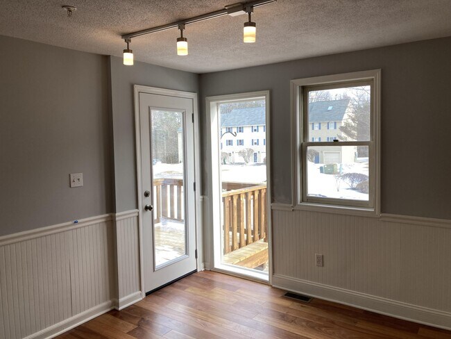 Building Photo - 46 Fords Landing Dr