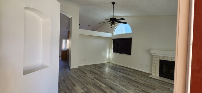 Building Photo - 9328 Carvalho Ct