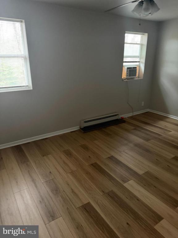 Foto del edificio - 658 Tara Dr