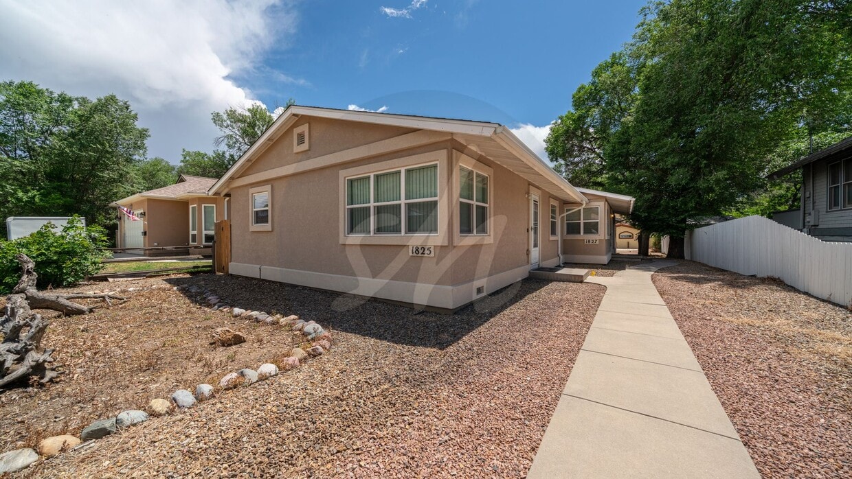 Modern Duplex in Old Colorado City - Modern Duplex in Old Colorado City
