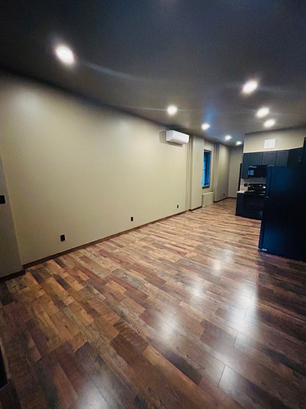 Foto del edificio - 1 Caroline Ave
