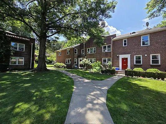 Primary Photo - 1 bedroom in Bronx NY 10463