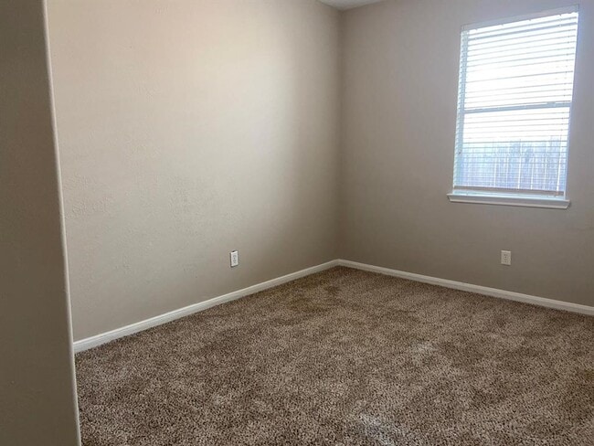 Building Photo - 16826 Tree Star Ln