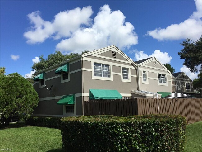 Building Photo - 3 br, 2.5 bath House - 5150 Lake Loop Rd