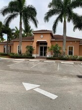 Building Photo - 3549 Forest Hill Blvd