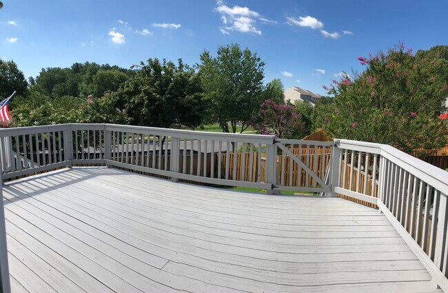 cubierta - 752 Howards Loop