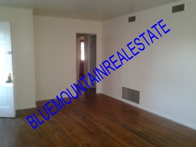 Building Photo - 3 br, 1 bath House - 513 Stevens Avenue
