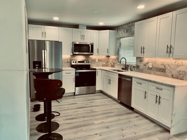 Foto del edificio - 1418 NW 11th St