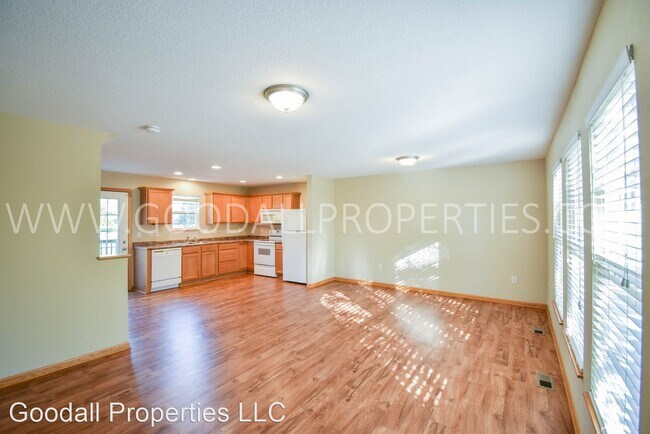 Foto del edificio - 2 br, 2.5 bath House - 4316 153rd Street
