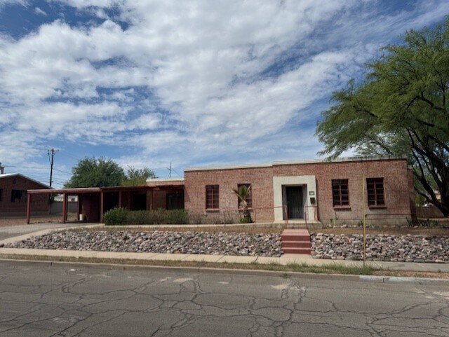 Building Photo - 1241 N Norris Ave