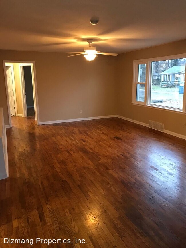 Building Photo - 4 br, 2 bath House - 2224 S. Roanoke Ave.