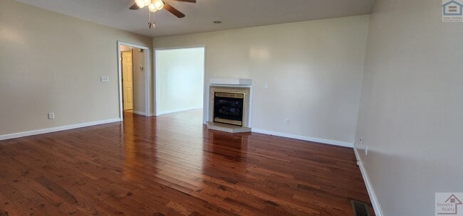 Building Photo - 3429 WJ Robinson Rd
