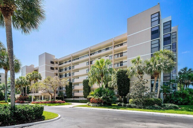 Building Photo - 6662 Boca Del Mar Dr