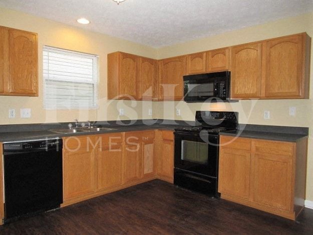 Building Photo - 11419 High Grass Dr