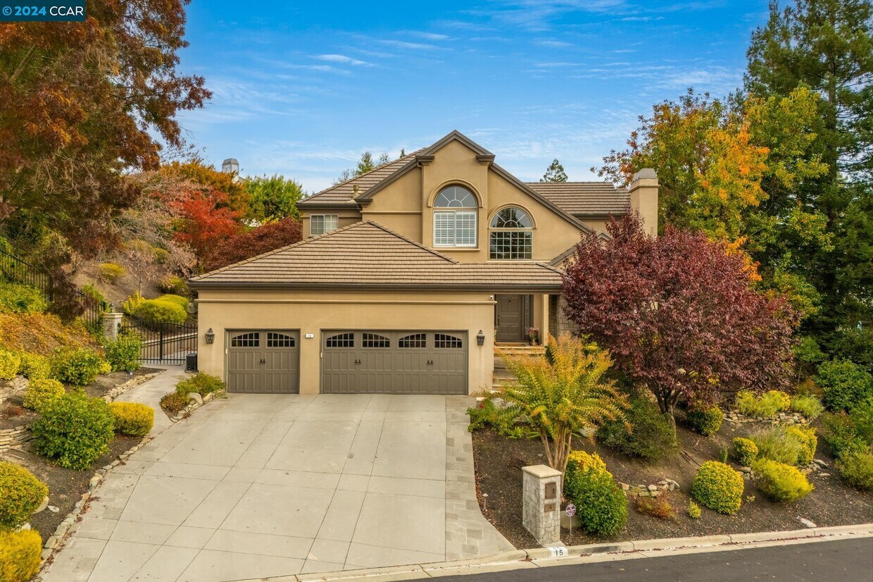 Foto principal - 15 Royal Oaks Ct
