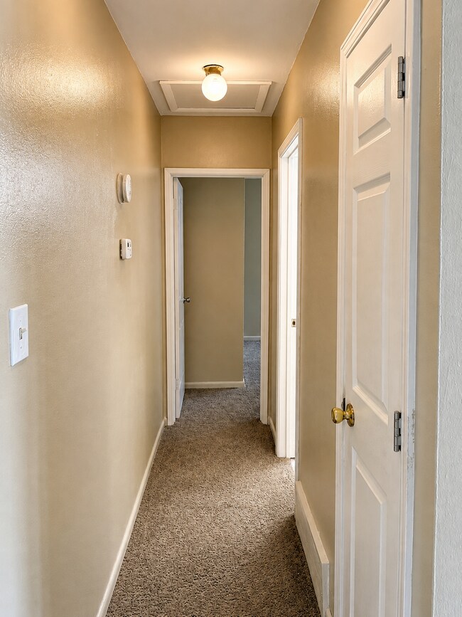 Building Photo - 2631 Tyrell Dr