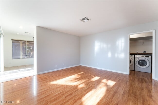 Foto del edificio - 4355 Bramblewood St