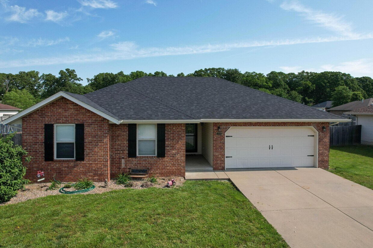 1205 E Melton Rd, Ozark, MO 65721 House Rental in Ozark, MO