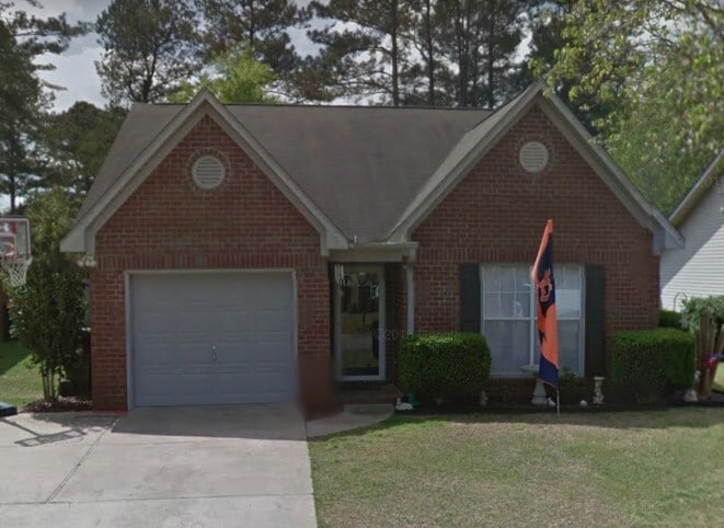 Primary Photo - 124 Trunbury Dr