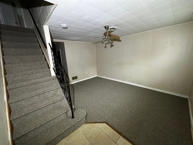 Building Photo - 6 Catawba Ave