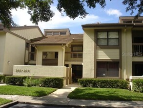 Building Photo - 250 Woodlake Wynde