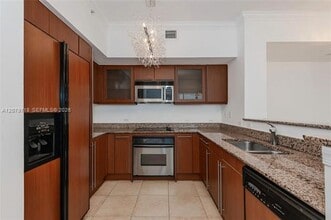 Building Photo - 2080 S Ocean Dr