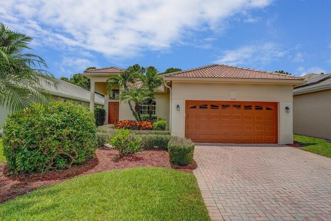 Foto del edificio - 1649 Ballantrae Blvd N