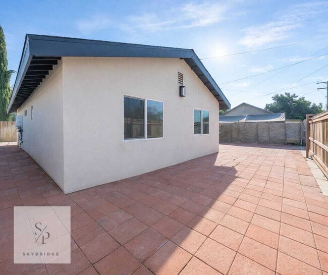 Building Photo - "Charming 3-Bed, 2-Bath Retreat in Chino – Your Cozy 980 Sq Ft Sanctuary Awaits! (ADU in Back)"