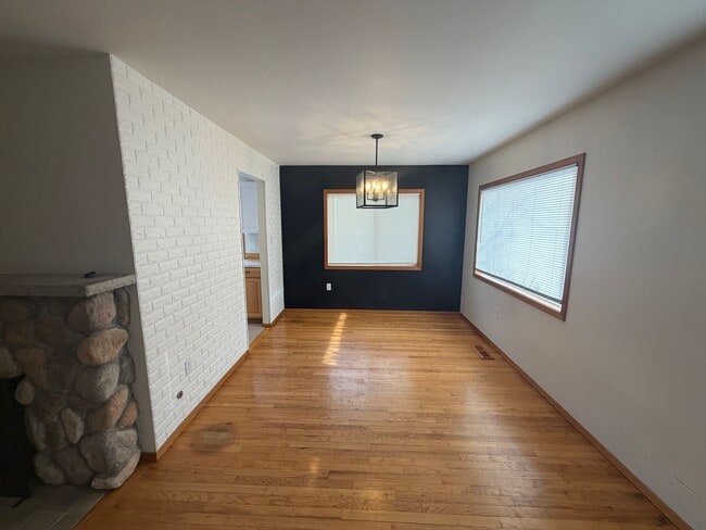 Building Photo - Beautiful 3 Bedroom Home in Tacoma WA - Apply Today!