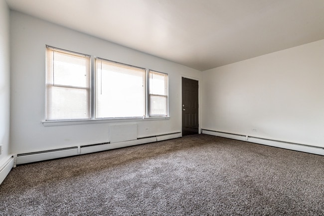 Building Photo - 2710 E 83rd Street