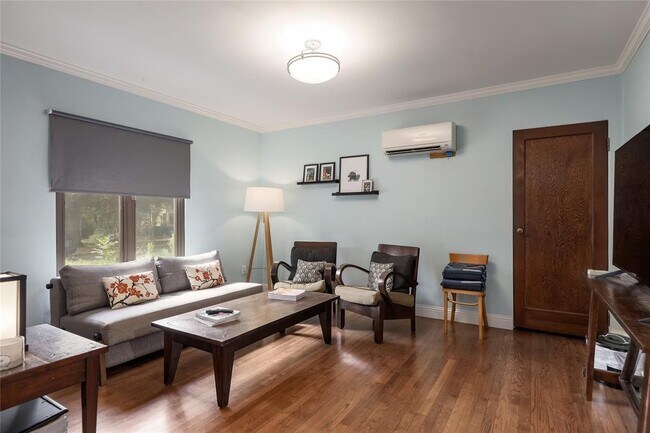 Foto del edificio - 4004 Maplewood Ave