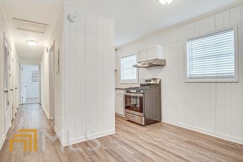 Building Photo - 6103 Oakwood Cir SW