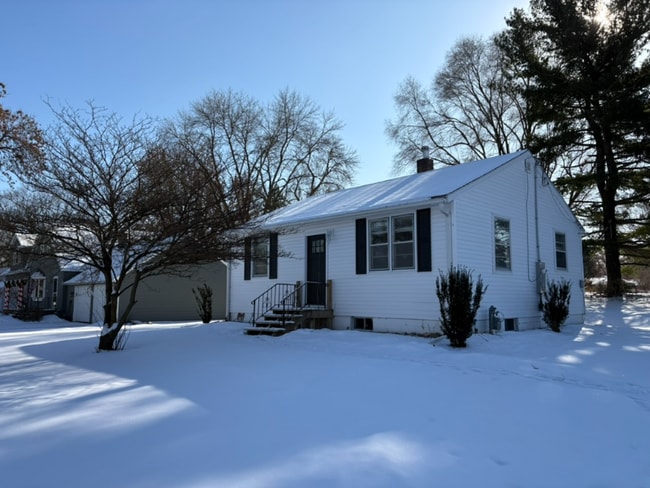 Building Photo - 870 Wagon Wheel Trail