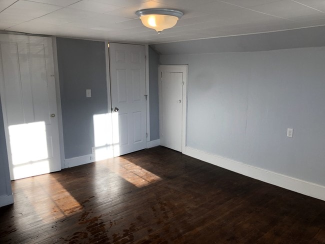 Bedroom 1 of 2 - 254 Plimpton St