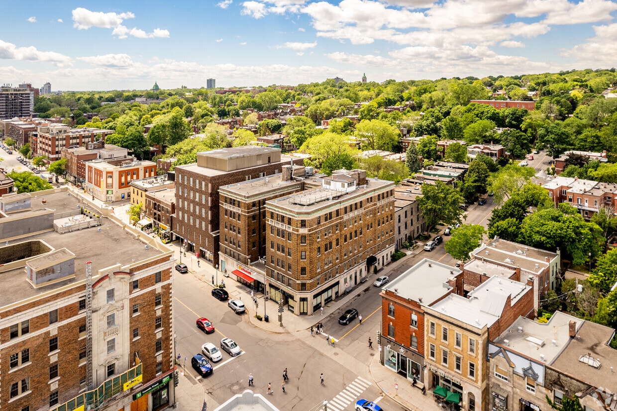 418 Claremont, Westmount, QC H3Y 2N2 418 Claremont Westmount, QC