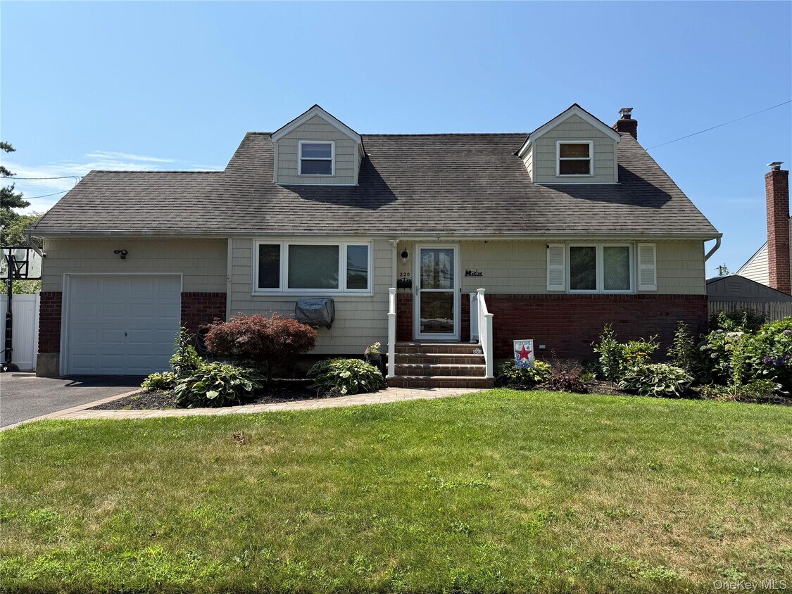 Foto principal - 220 Boundary Ave